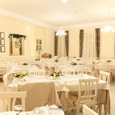 Albergo Roma Борго-Валь-ди-Таро Экстерьер фото